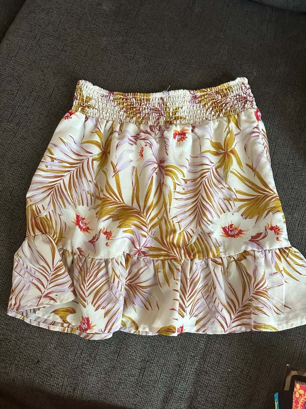 June & Hudson Skirt Size S Floral Print Smocked Ruffle